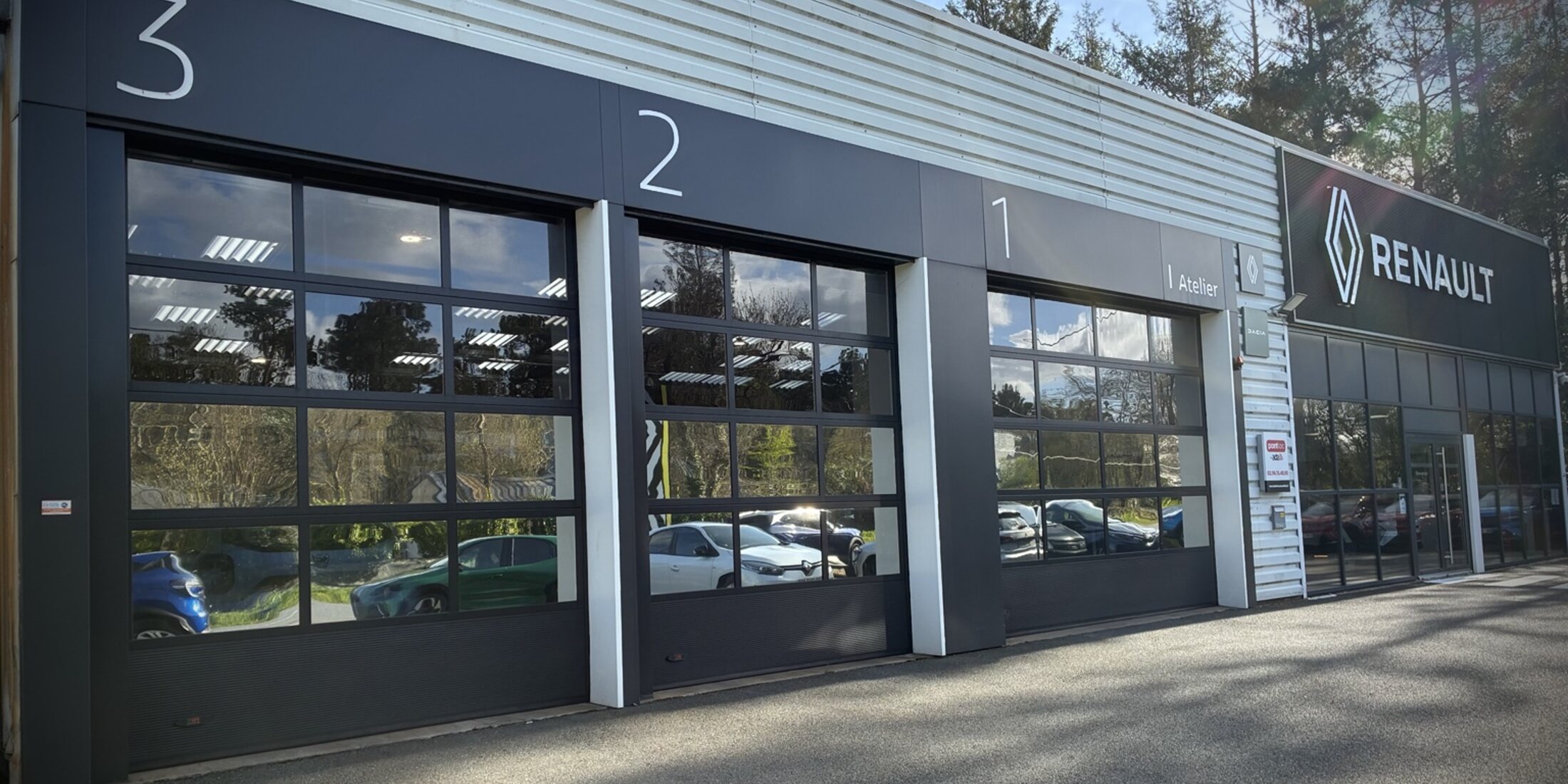 Façade de L’Atelier Automobiles